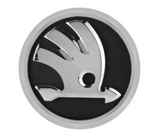 Купить Эмблема решетки / багажника Skoda Черная с Хромом &Oslash;80 мм (на скотче) 90131 Эмблемы на иномарки