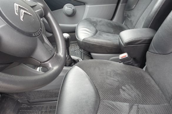 Купить Подлокотник модельный Armrest для Citroen C1 2005-2014 Черный 40226 Подлокотники в авто