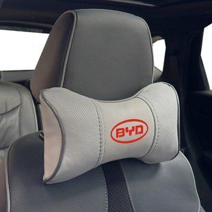Купить Подушка на подголовник с логотипом BYD Экокожа 3D Цветной лого Серые-Серый кант 1 шт 91787 Подушки на подголовник - под шею