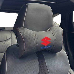 Купить Подушка на подголовник с логотипом Suzuki Экокожа 3D Цветной лого Черная-Коричневый кант 1 шт 91853 Подушки на подголовник - под шею