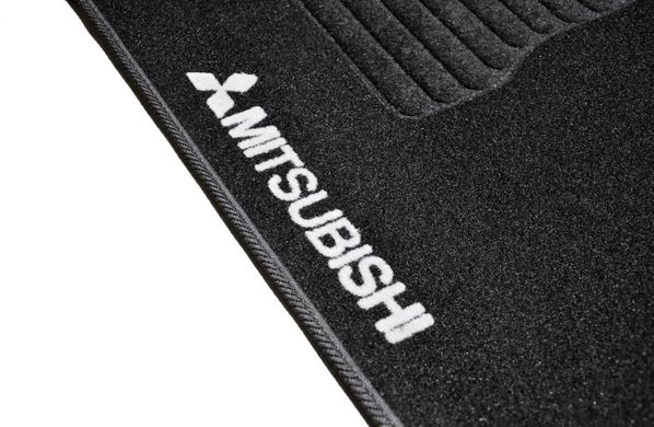 Купити Килимки в салон ворсові для Mitsubishi Pajero Sport 2015- Чорні 5 шт 33322 Килимки для Mitsubishi