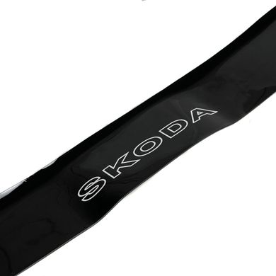 Купить Дефлектор капота мухобойка для Skoda Octavia A5 2004-2013 (Короткая) Voron Glass 41135 Дефлекторы капота Skoda