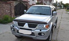 Купити Дефлектор капоту мухобійка для MITSUBISHI PAJERO SPORT 00-07 841 Дефлектори капота Mitsubishi