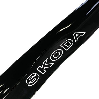 Купить Дефлектор капота мухобойка для Skoda Octavia Tour 1997-2012 Voron Glass 57450 Дефлекторы капота Skoda