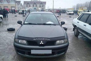 Купити Дефлектор капоту мухобійка для Mitsubishi Carisma 2000-2005 4002 Дефлектори капота Mitsubishi