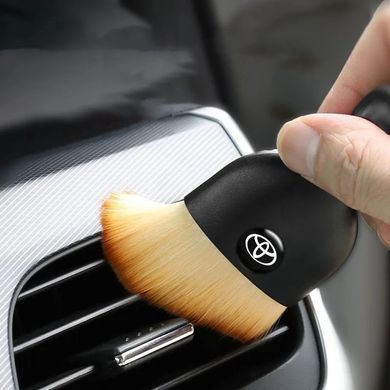 Купить Щетка с логотипом Toyota для чистки салона автомобиля 90155 Щетки для детейлинга
