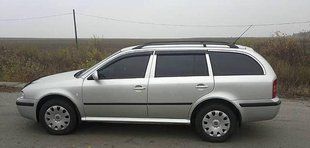 Купити Дефлектори вікон вітровики Skoda Octavia Tour II Wagon 1998 2376 Дефлектори вікон Skoda