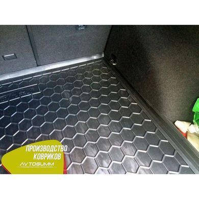 Купить Автомобильный коврик в багажник Volkswagen Golf 7 2013- Universal / Резино - пластик 42434 Коврики для Volkswagen