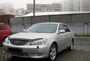 Купить Дефлектор капота мухобойка для Toyota Camry 2000-2003 с вырезом 39811 Дефлекторы капота Toyota