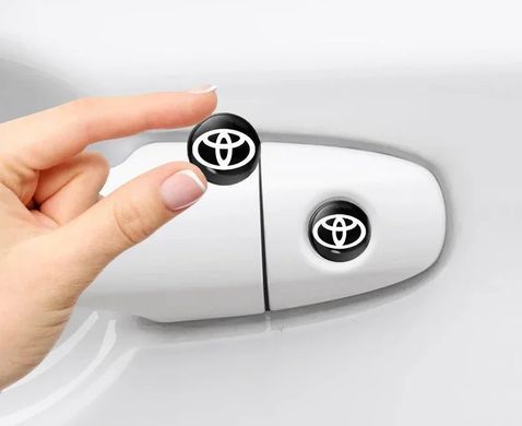 Купить Наклейка с логотипом Toyota для автоключей d=15 мм Пластиковая объемная (Завод) 89351 Наклейки на автомобиль