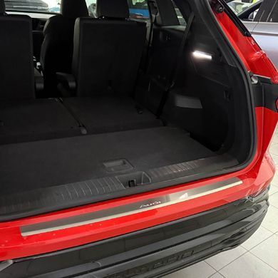 Купити Накладка на задній бампер для Audi Q5 E-Tron 50 2021- Нержавіюча сталь з загином 1 шт (Premium Z-AU09) 96657 Накладки на пороги та бампер