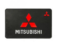 Купити Антиковзний килимок торпеди з логотипом Mitsubishi 40656 Антиковзні килимки на торпеду